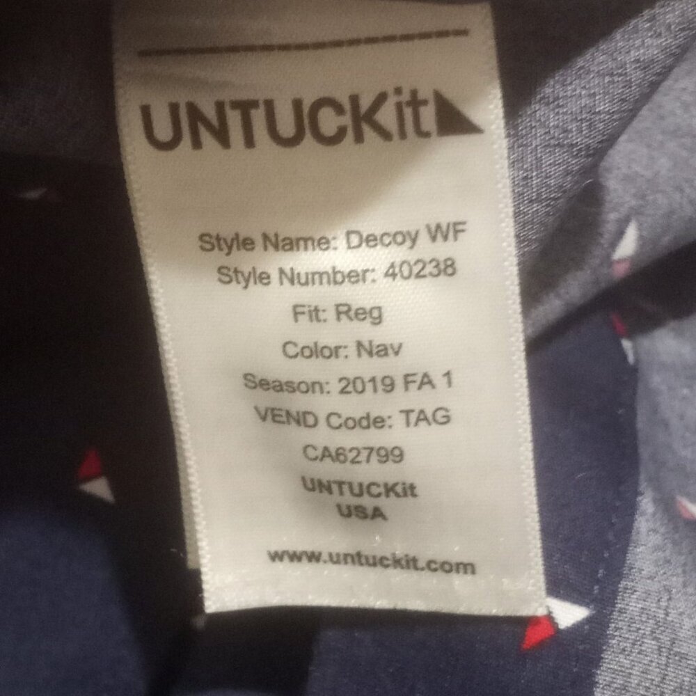 Untuckit Shirt Mens Large L Blue Geometric Nautical Preppy Performance Decoy WF - Picture 9 of 11
